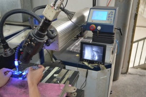 laser welding machine