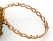 stainless steel infinity bangle with crystal,